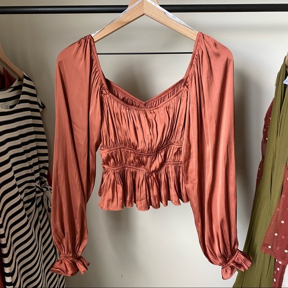 Lulus ‘Sophisticate’ Ruched Top - Picture 8 of 11